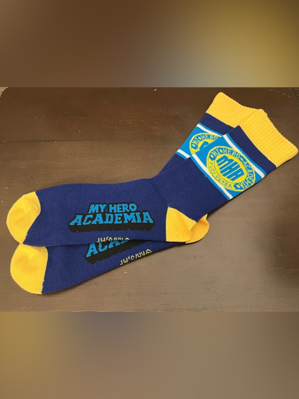 Men's Crew Socks - Navy & Yellow